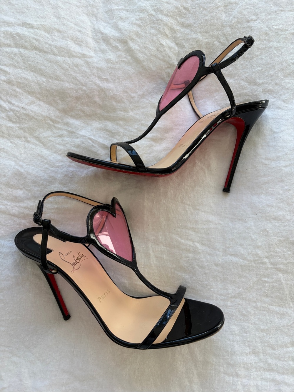 Christian Louboutin Cora Heart Patent Leather T Strap Thong Heels Black Pink - Picture 5 of 10
